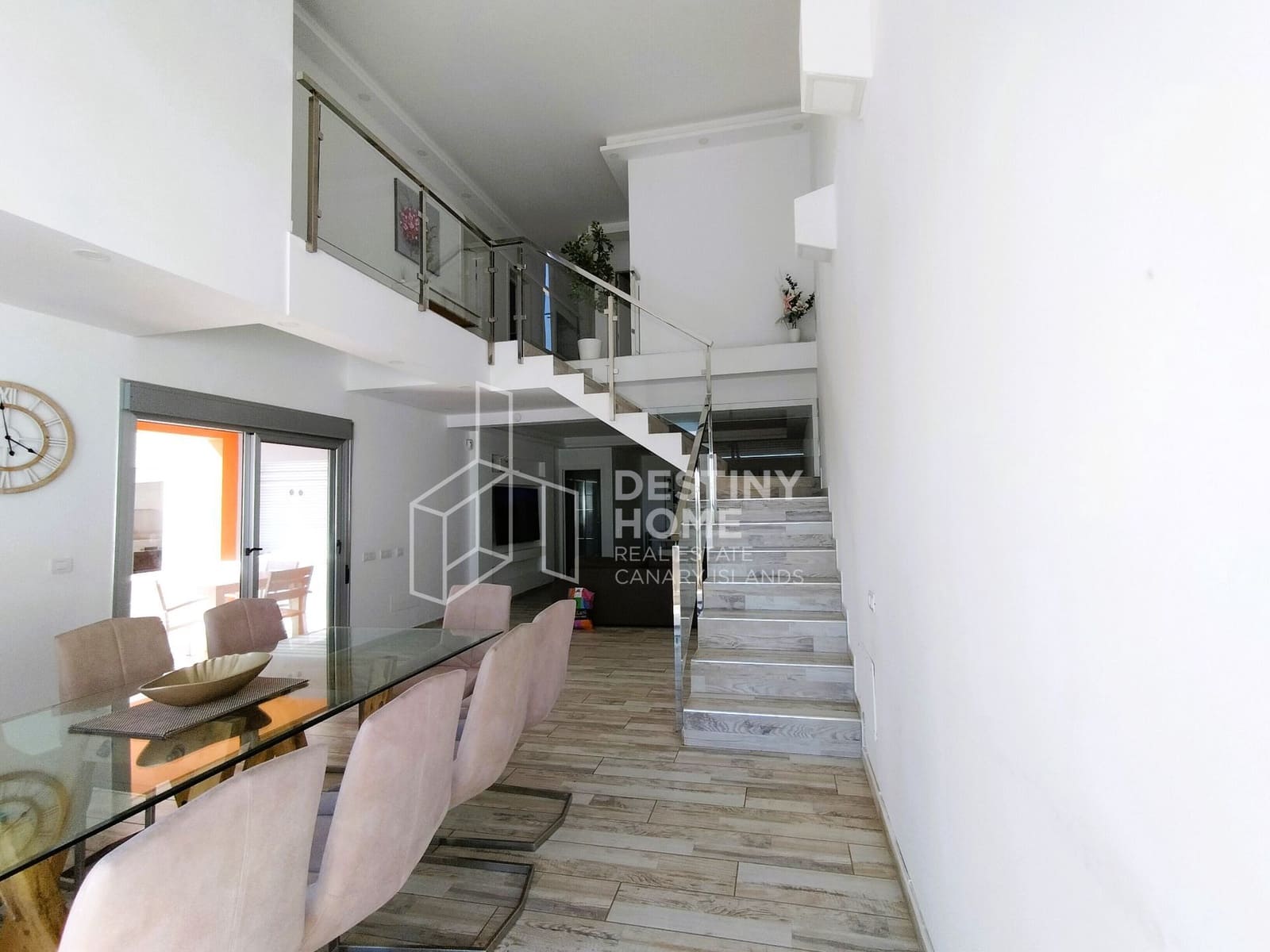 5 soveværelse Villa til salg i Caleta de Fuste med swimmingpool garage - € 655.000 (Ref: 9007369)