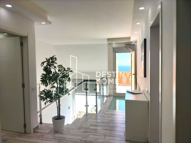 5 quarto Moradia para venda em Caleta de Fuste, Antigua com piscina garagem - 655 000 € (Ref: 9007369)