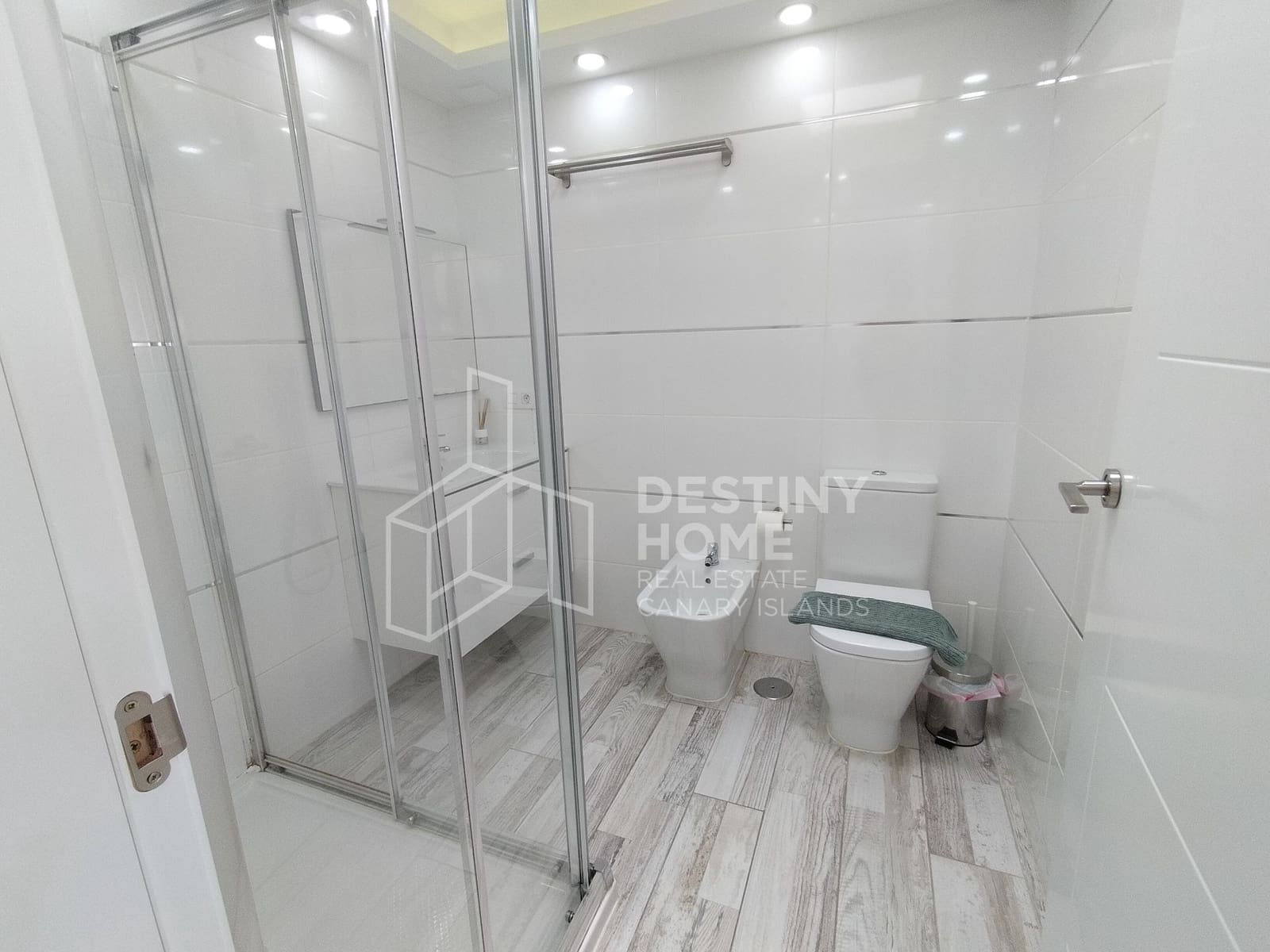 5 soveværelse Villa til salg i Caleta de Fuste med swimmingpool garage - € 655.000 (Ref: 9007369)