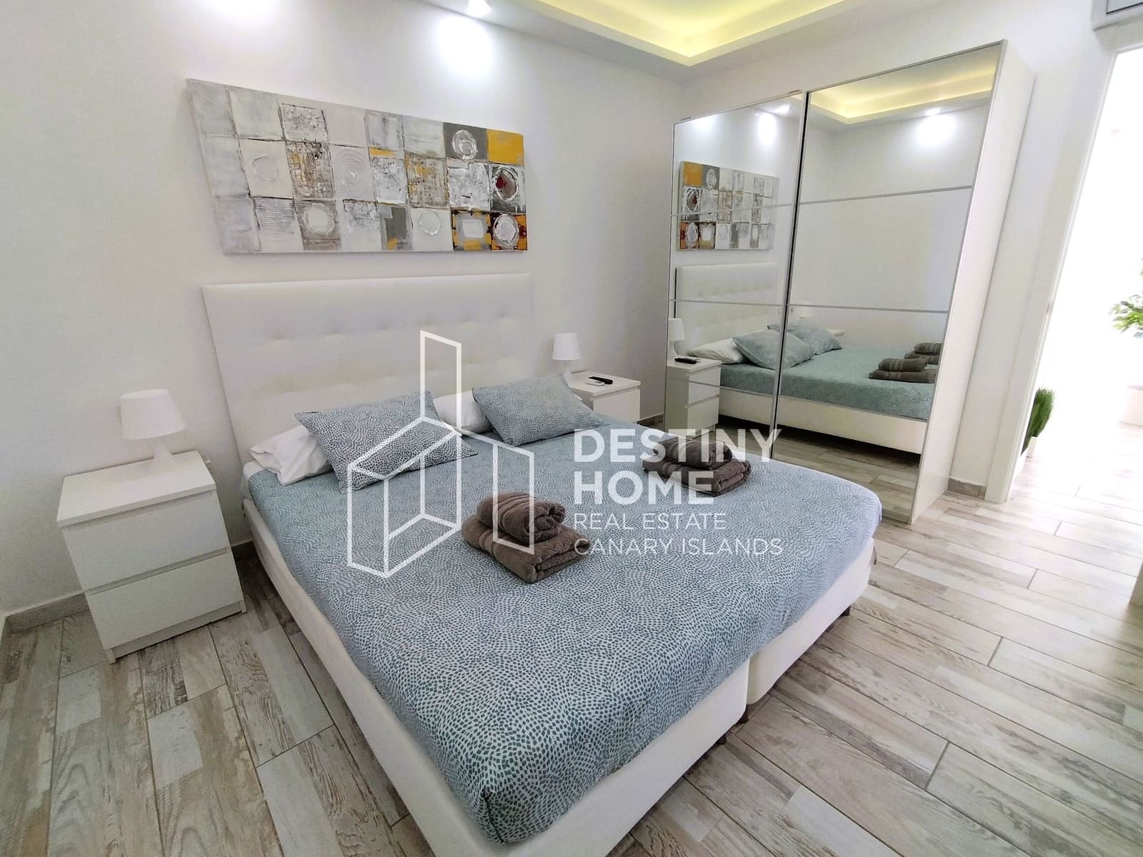 5 soveværelse Villa til salg i Caleta de Fuste med swimmingpool garage - € 655.000 (Ref: 9007369)