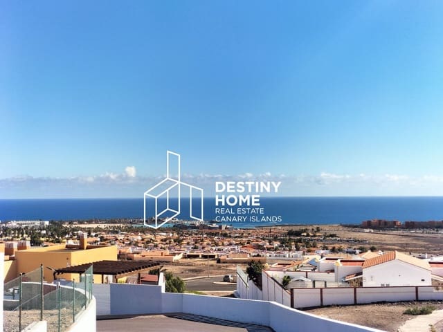 5 quarto Moradia para venda em Caleta de Fuste, Antigua com piscina garagem - 655 000 € (Ref: 9007369)