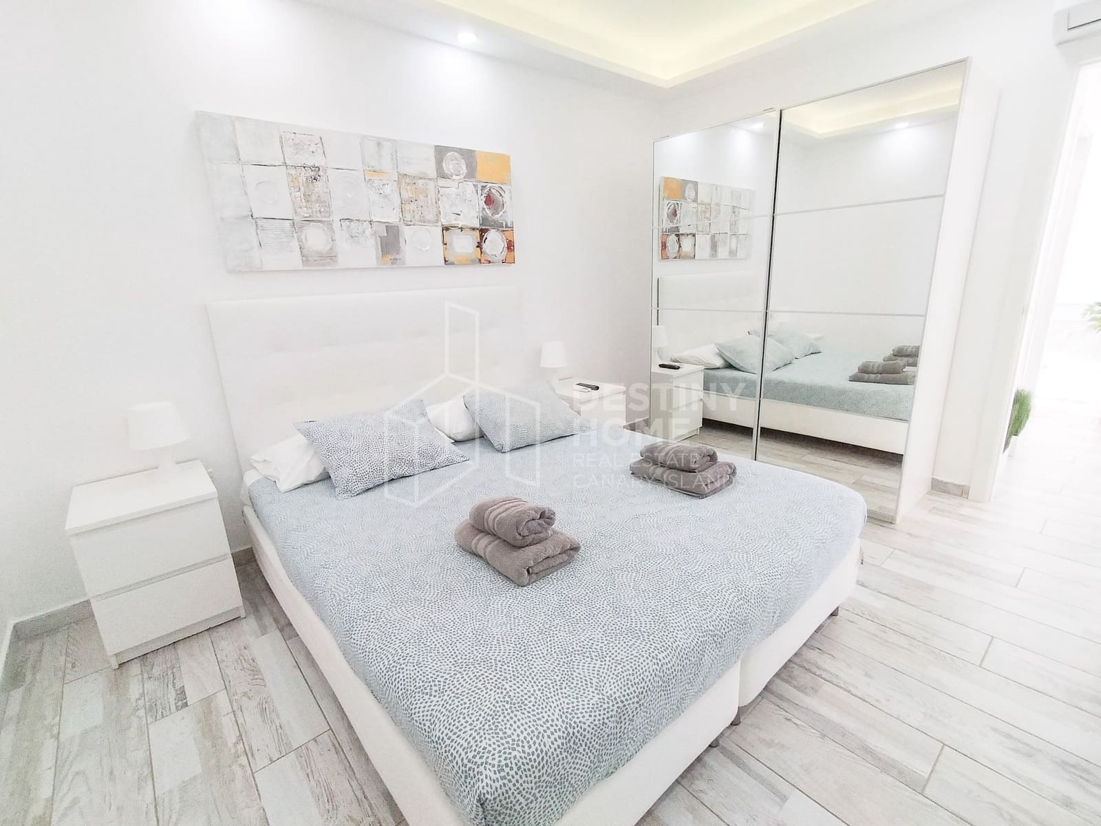 5 soverom Villa til salgs i Caleta de Fuste med svømmebasseng garasje - € 655 000 (Ref: 9007369)