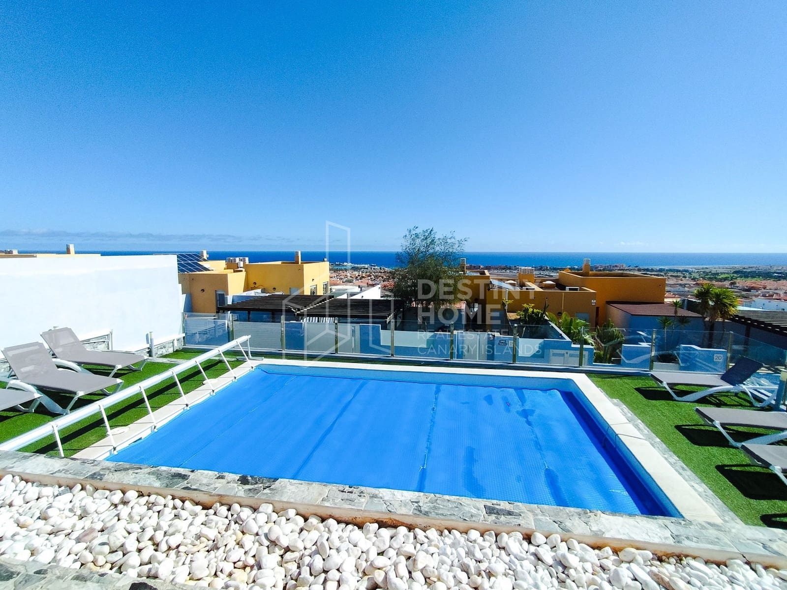 5 soverom Villa til salgs i Caleta de Fuste med svømmebasseng garasje - € 655 000 (Ref: 9007369)