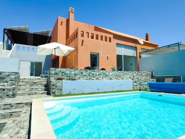 5 quarto Moradia para venda em Caleta de Fuste, Antigua com piscina garagem - 655 000 € (Ref: 9007369)