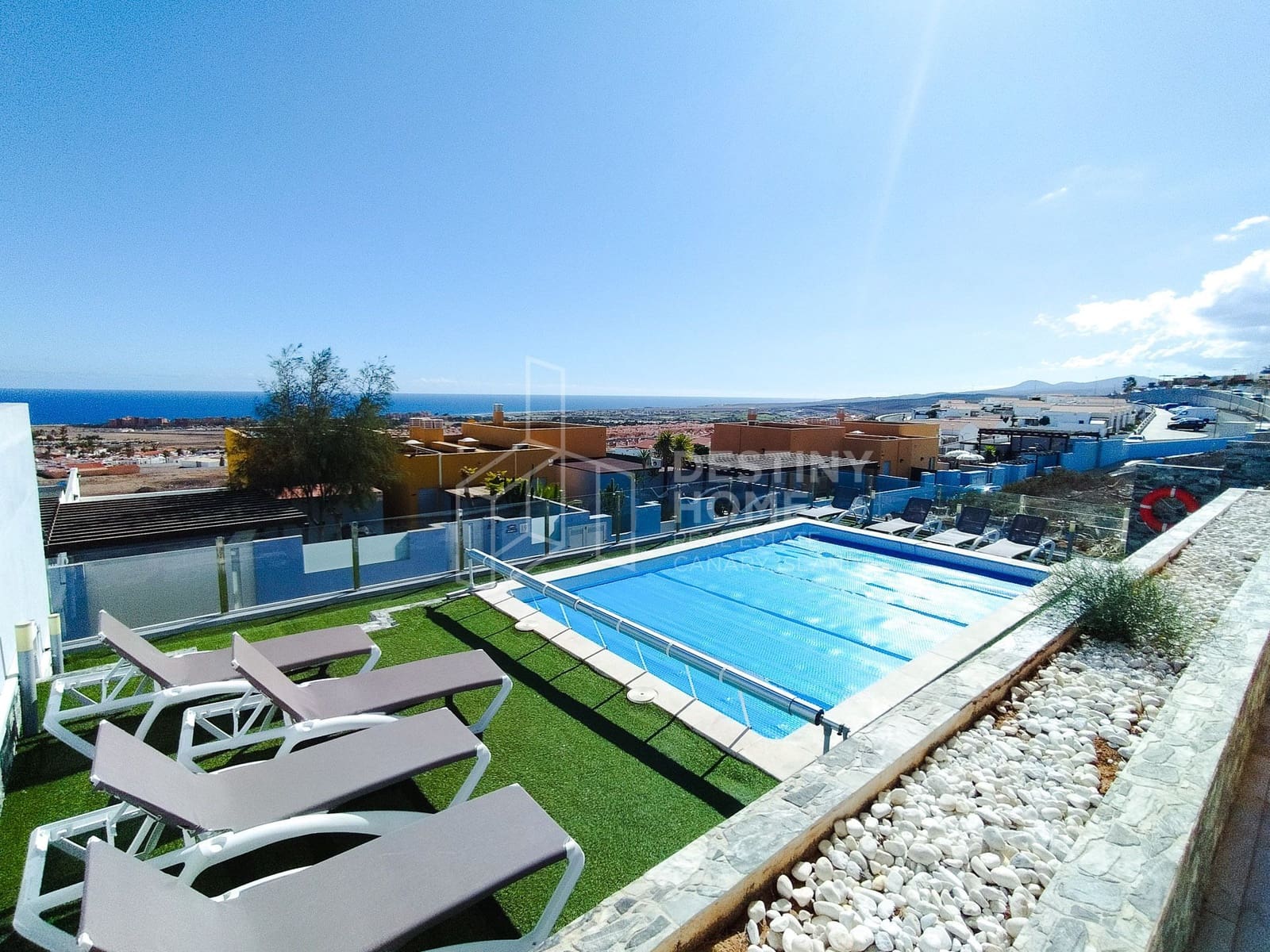 5 soverom Villa til salgs i Caleta de Fuste med svømmebasseng garasje - € 655 000 (Ref: 9007369)