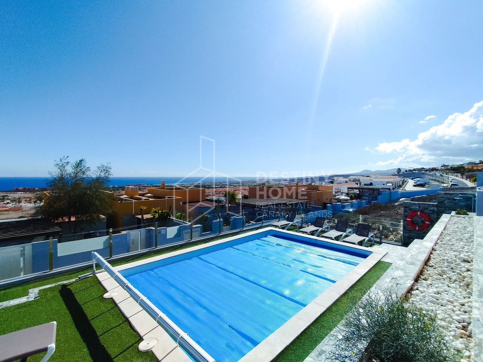5 soverom Villa til salgs i Caleta de Fuste med svømmebasseng garasje - € 655 000 (Ref: 9007369)