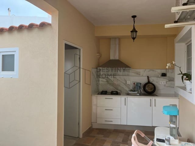 2 bedroom Townhouse for sale in Antigua - € 245,000 (Ref: 9059015)