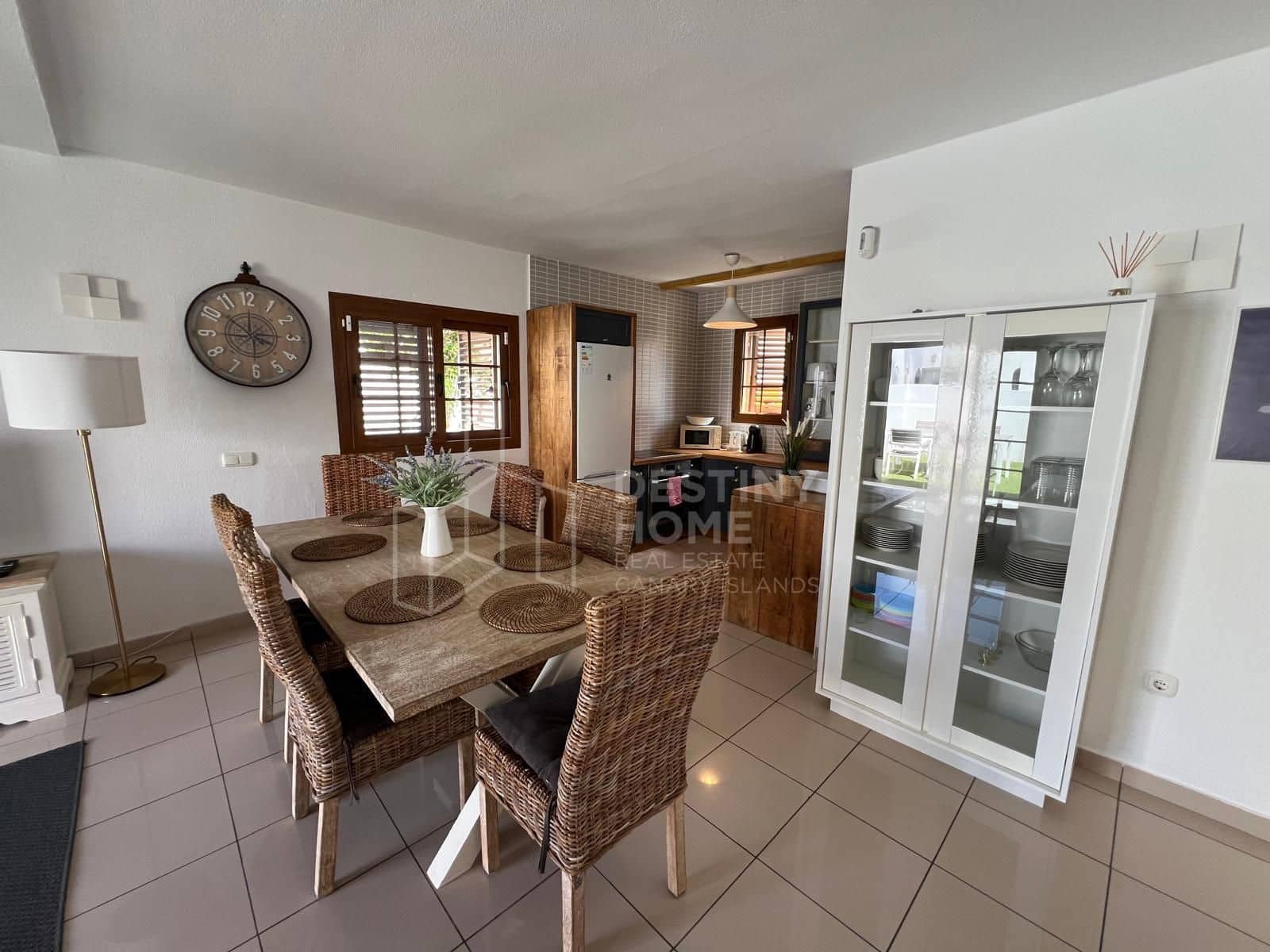 3 soveværelse Villa til salg i Corralejo med swimmingpool - € 790.000 (Ref: 9068653)