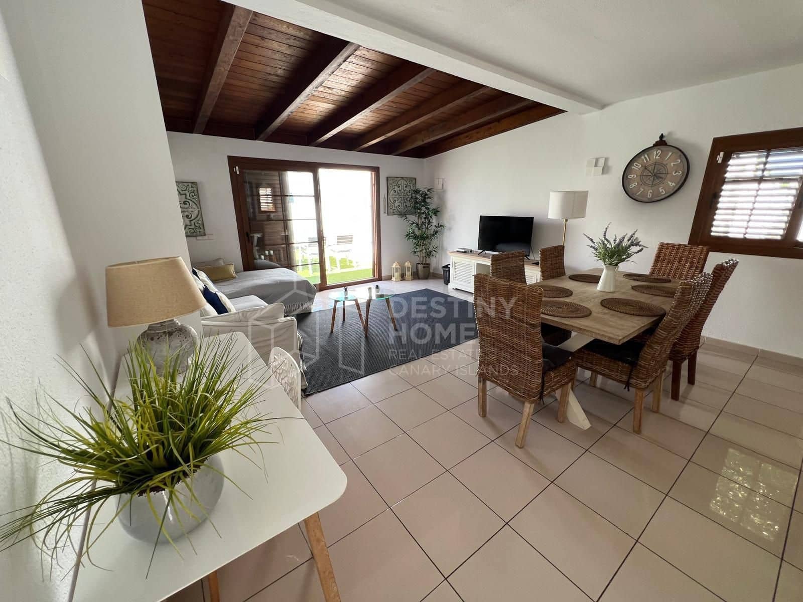 3 soveværelse Villa til salg i Corralejo med swimmingpool - € 790.000 (Ref: 9068653)