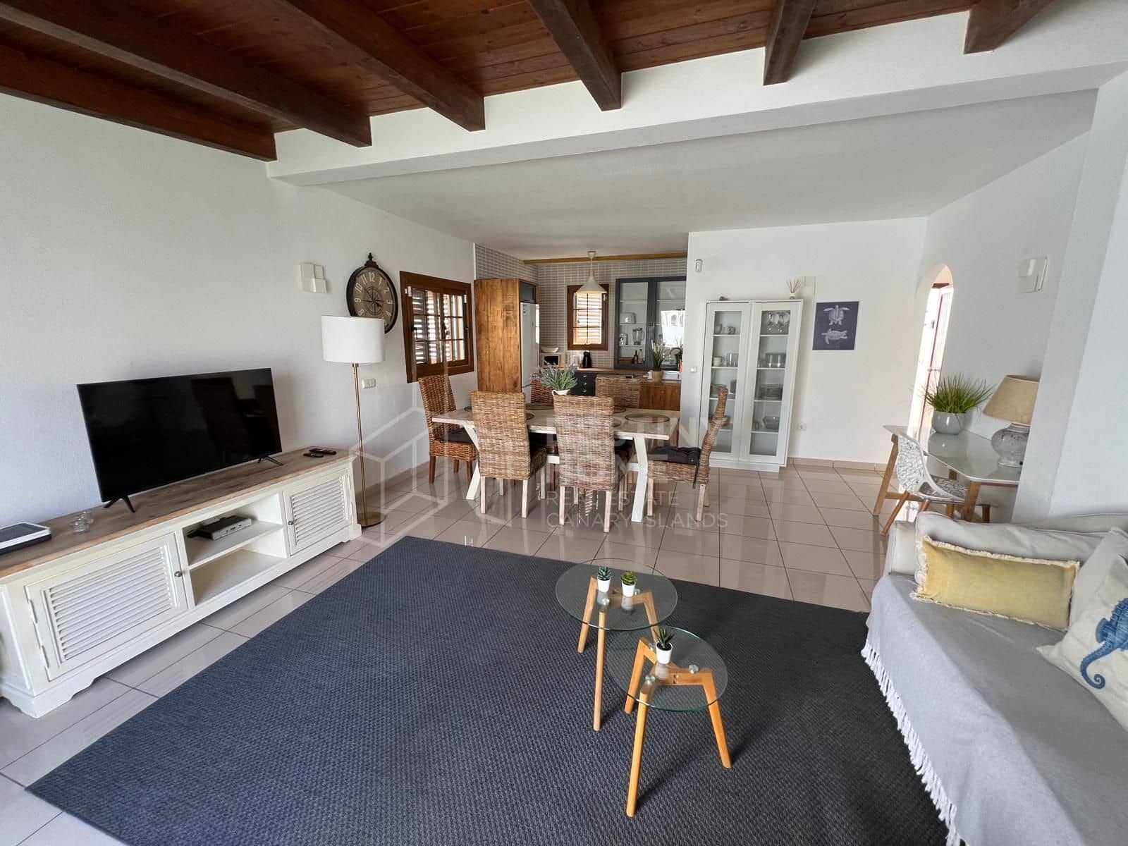 3 soveværelse Villa til salg i Corralejo med swimmingpool - € 790.000 (Ref: 9068653)