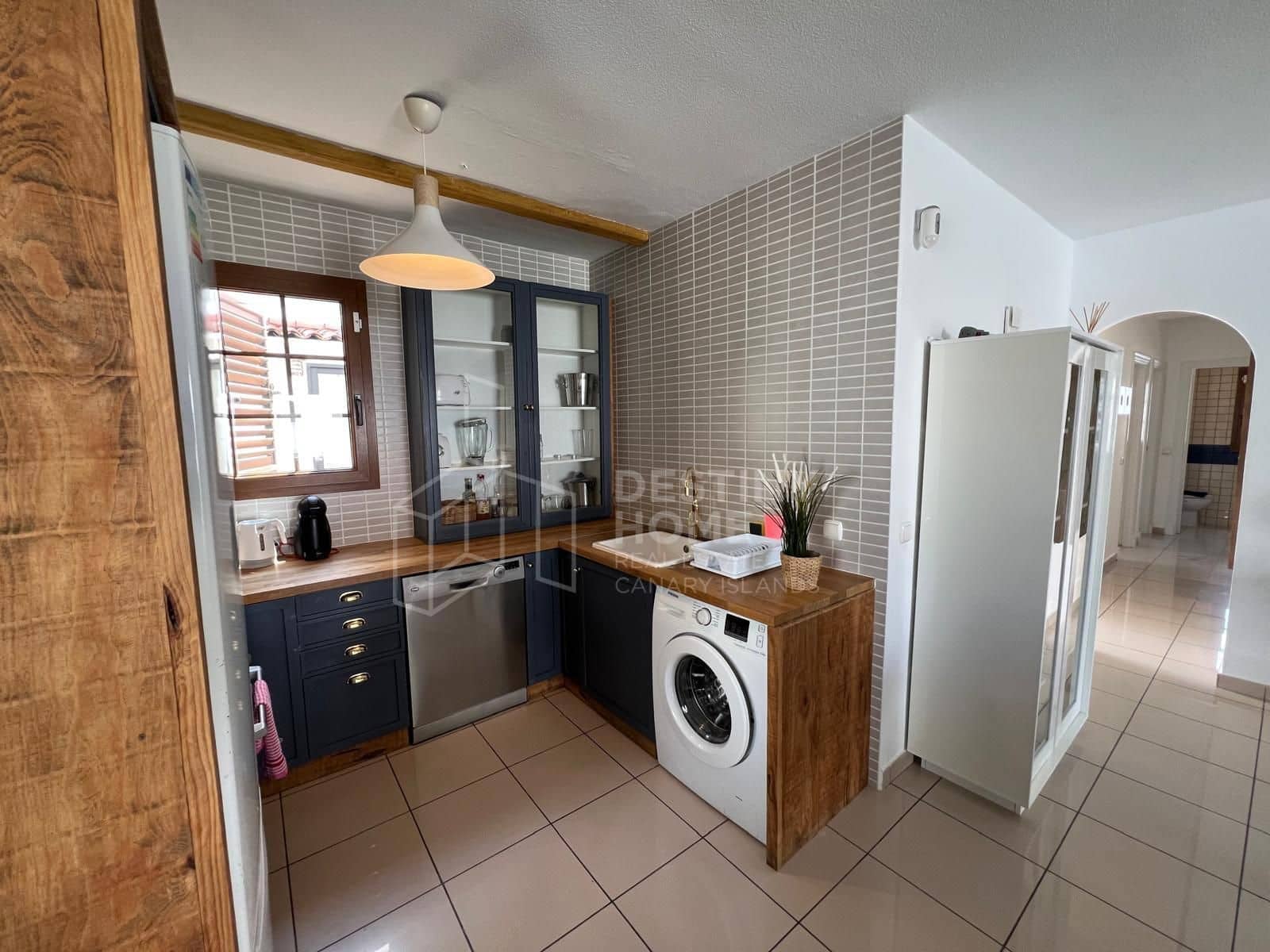 3 soveværelse Villa til salg i Corralejo med swimmingpool - € 790.000 (Ref: 9068653)