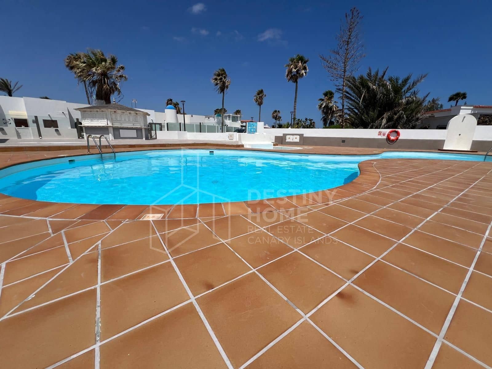 3 soveværelse Villa til salg i Corralejo med swimmingpool - € 790.000 (Ref: 9068653)