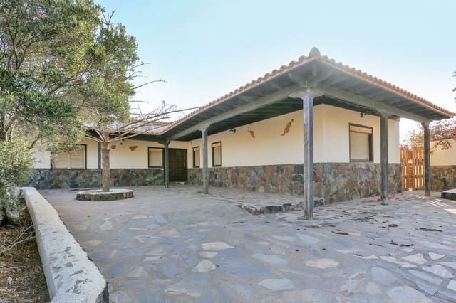 3 bedroom Villa for sale in Puerto del Rosario - € 249,000 (Ref: 9084965)