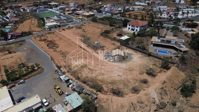Landgrundstück zu verkaufen in Triquivijate, Antigua - 125.000 € (Ref: 9084966)