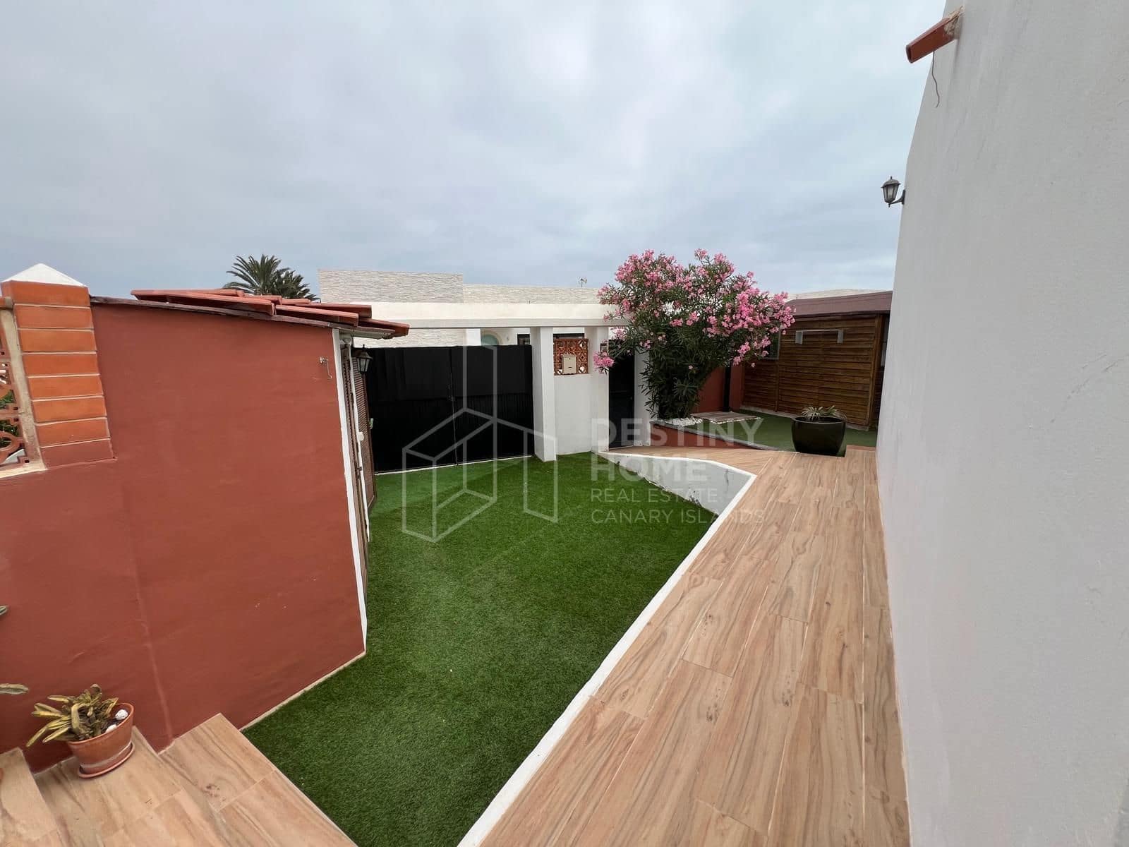 3 soveværelse Villa til salg i Corralejo - € 729.000 (Ref: 9098906)