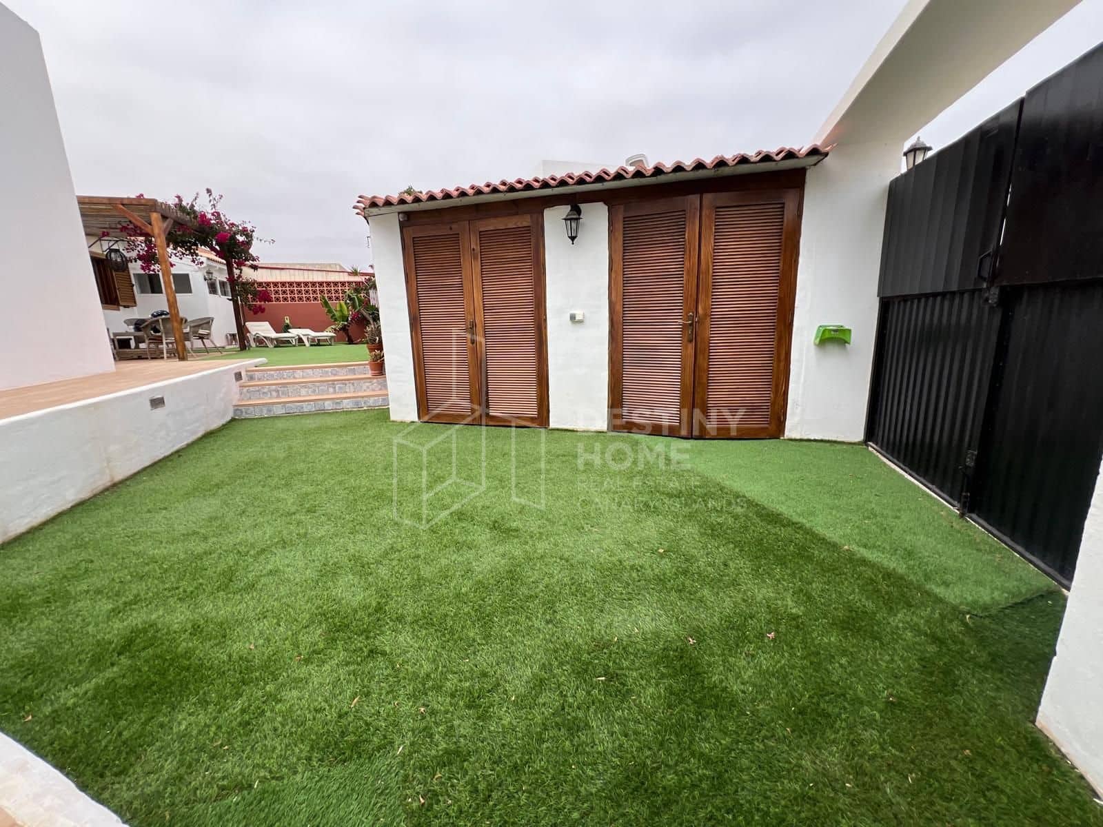 3 soveværelse Villa til salg i Corralejo - € 729.000 (Ref: 9098906)