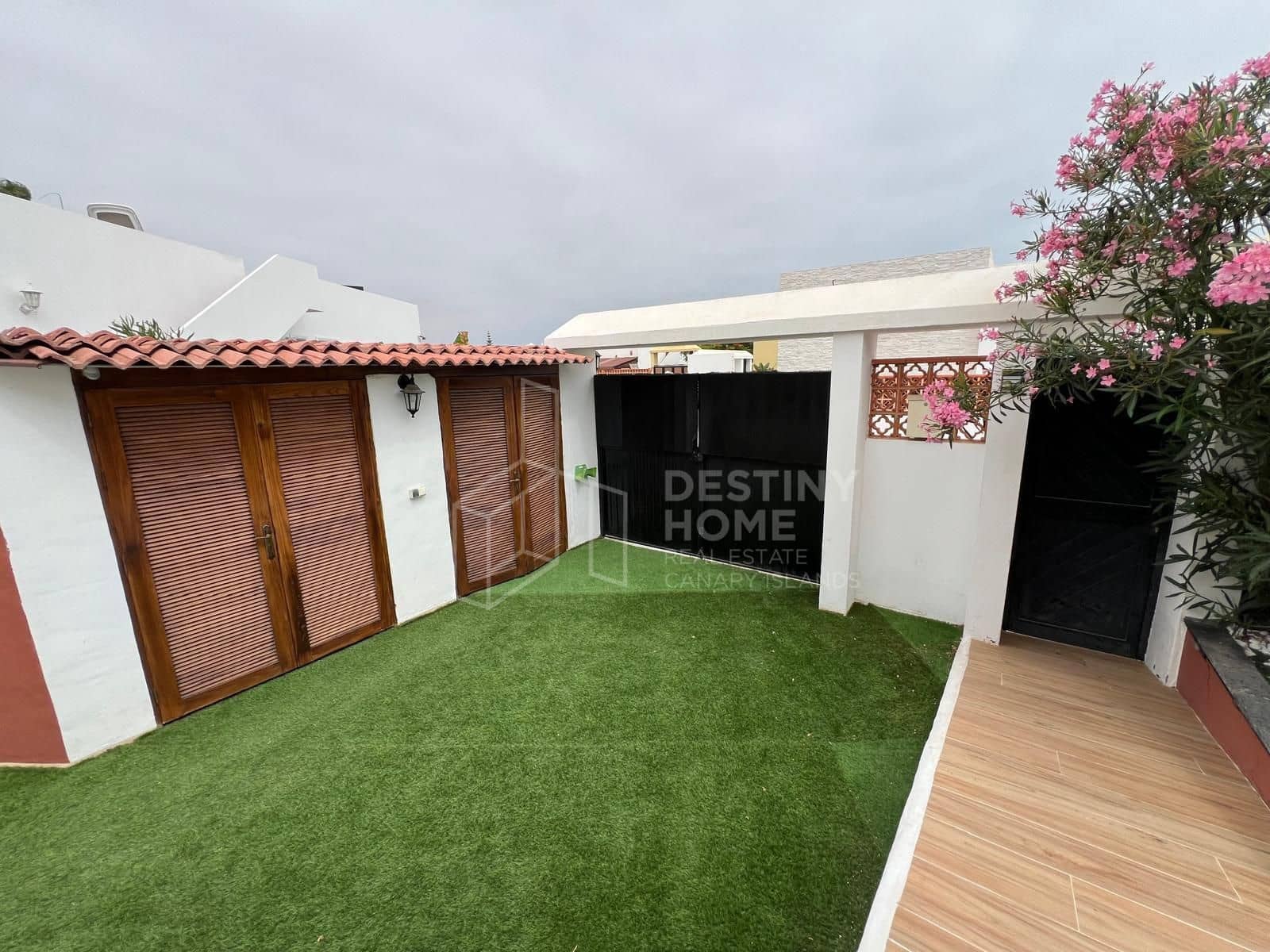 3 soveværelse Villa til salg i Corralejo - € 729.000 (Ref: 9098906)