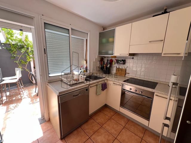 3 quarto Moradia Geminada para venda em Corralejo, La Oliva - 315 000 € (Ref: 9124668)