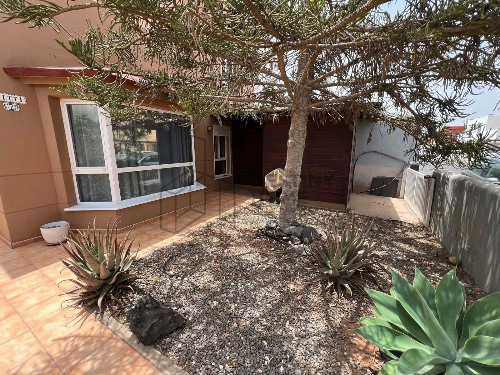 3 sypialnia Dom blizniak na sprzedaż w Corralejo - 315 000 € (Ref: 9124668)