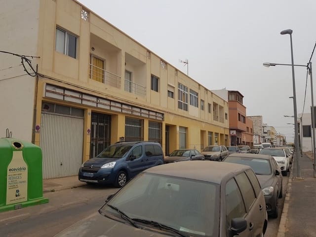 Commercieel te koop in Puerto del Rosario - € 134.000 (Ref: 9133982)