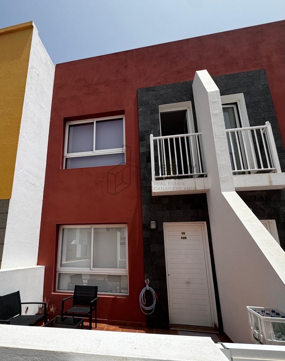 2 soveværelse Byhus til salg i Gran Tarajal - € 215.000 (Ref: 9136927)