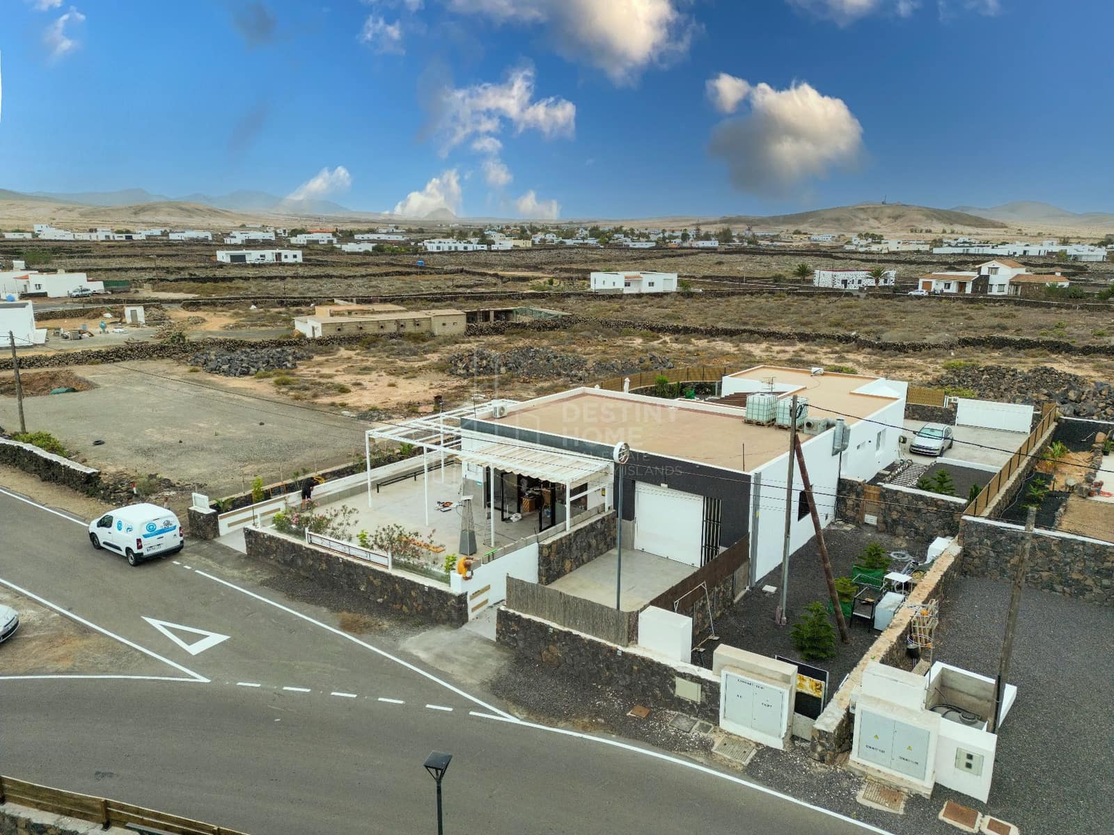 3 soveværelse Villa til salg i Lajares med swimmingpool garage - € 1.350.000 (Ref: 9148963)