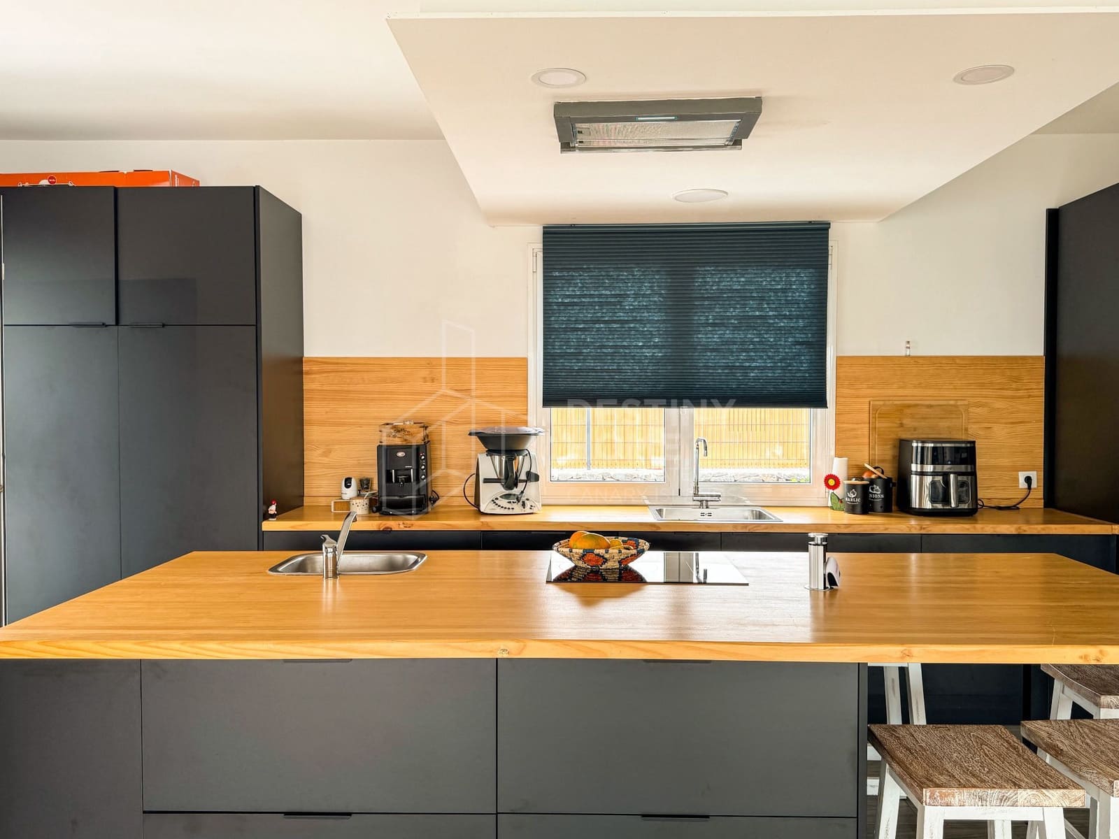 3 soveværelse Villa til salg i Lajares med swimmingpool garage - € 1.350.000 (Ref: 9148963)