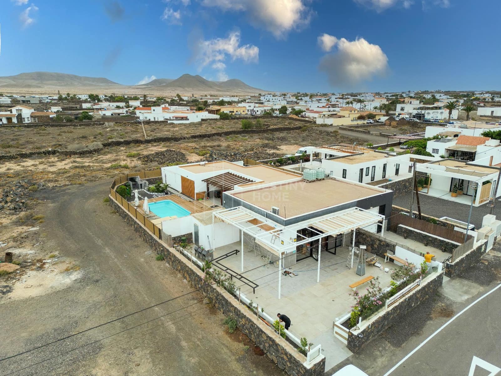 3 soveværelse Villa til salg i Lajares med swimmingpool garage - € 1.350.000 (Ref: 9148963)