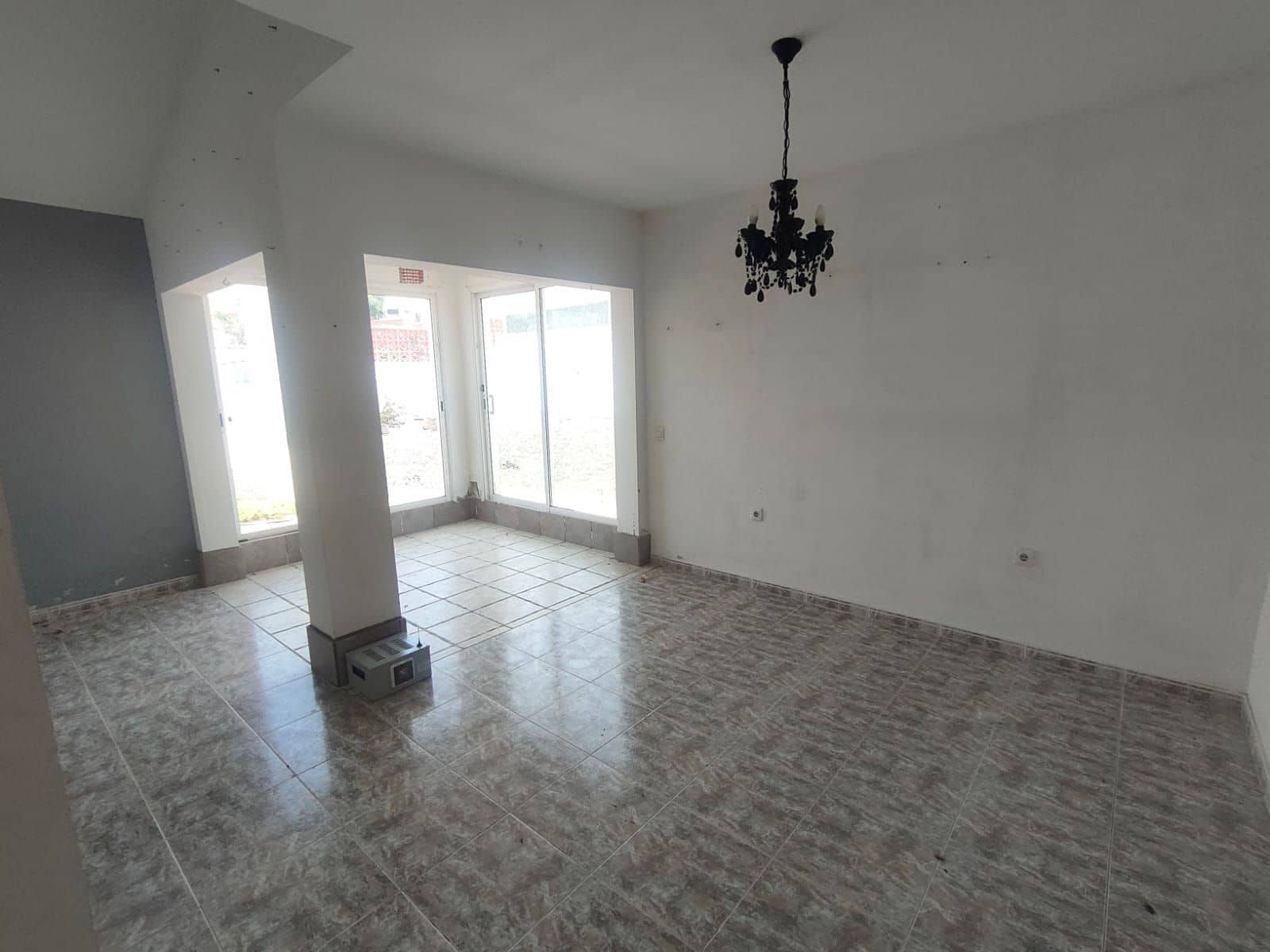 2 soveværelse Villa til salg i Parque Holandes - € 220.000 (Ref: 9153650)