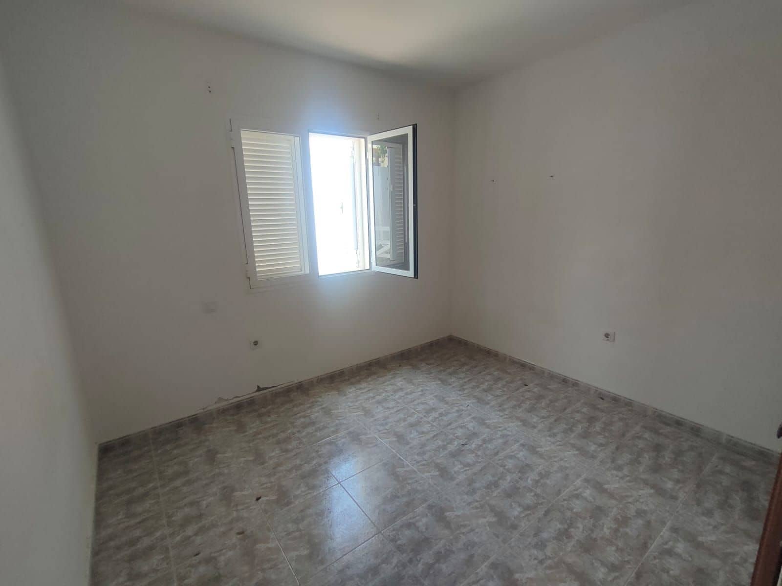 2 soveværelse Villa til salg i Parque Holandes - € 220.000 (Ref: 9153650)