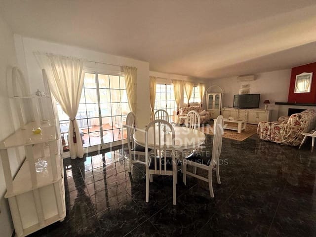3 quarto Moradia para venda em La Oliva com piscina garagem - 440 000 € (Ref: 9162071)