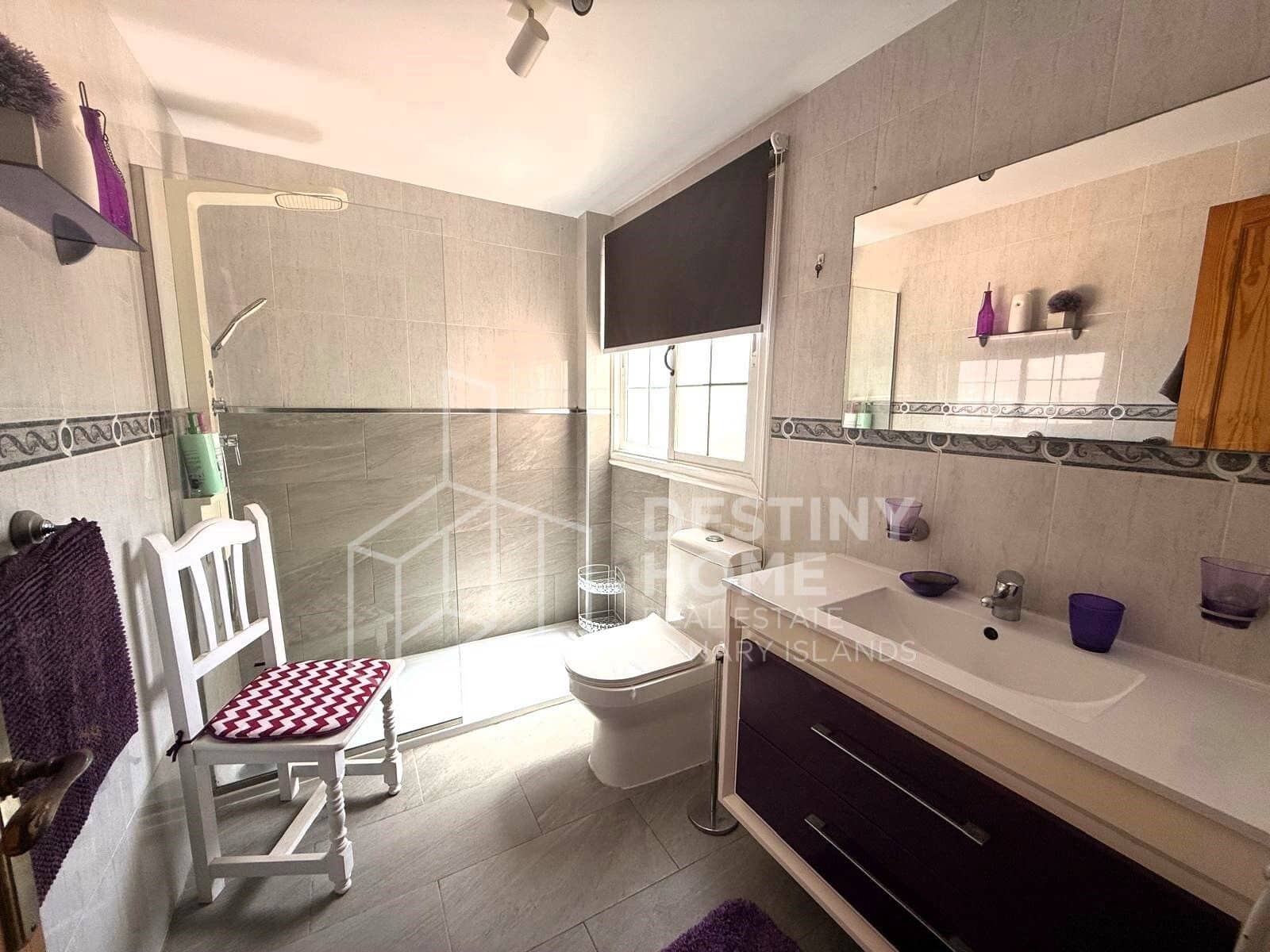 3 soveværelse Villa til salg i La Oliva med swimmingpool garage - € 440.000 (Ref: 9162071)