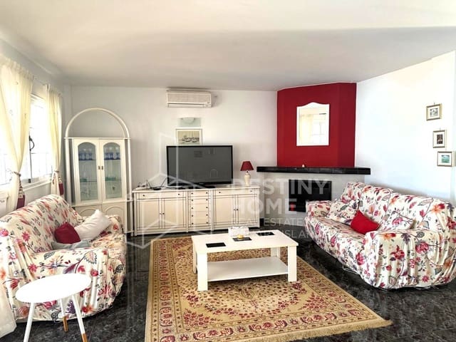 3 quarto Moradia para venda em La Oliva com piscina garagem - 440 000 € (Ref: 9162071)