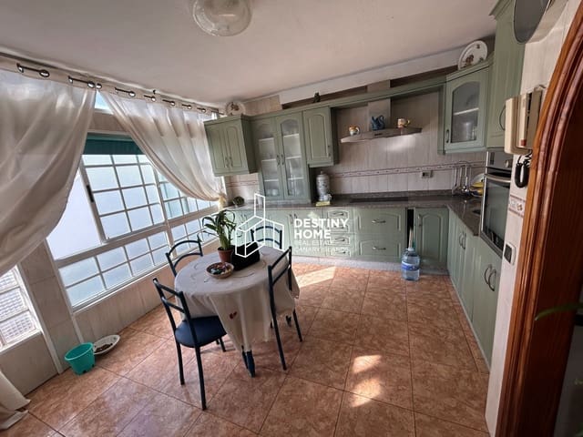 3 bedroom Townhouse for sale in Corralejo, La Oliva - € 275,000 (Ref: 9165539)