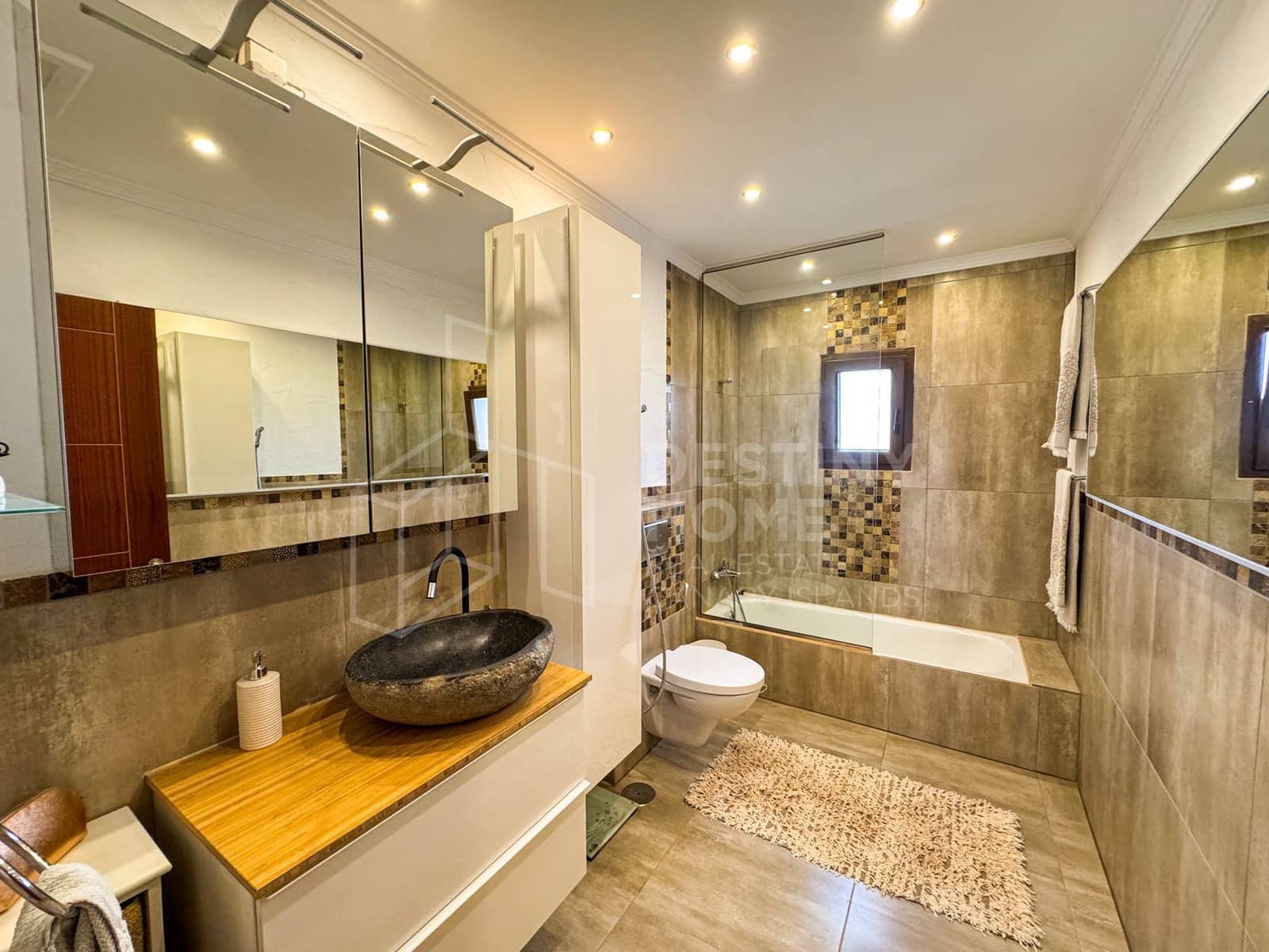 5 soverom Villa til salgs i Tarajalejo med svømmebasseng garasje - € 969 000 (Ref: 9190880)