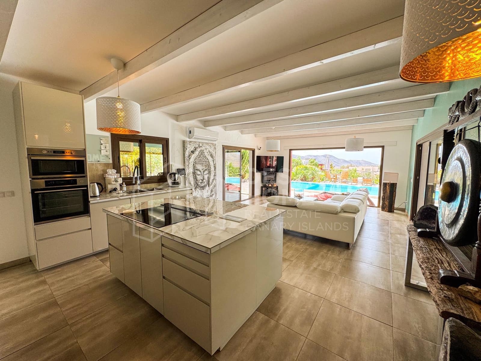 5 soverom Villa til salgs i Tarajalejo med svømmebasseng garasje - € 969 000 (Ref: 9190880)