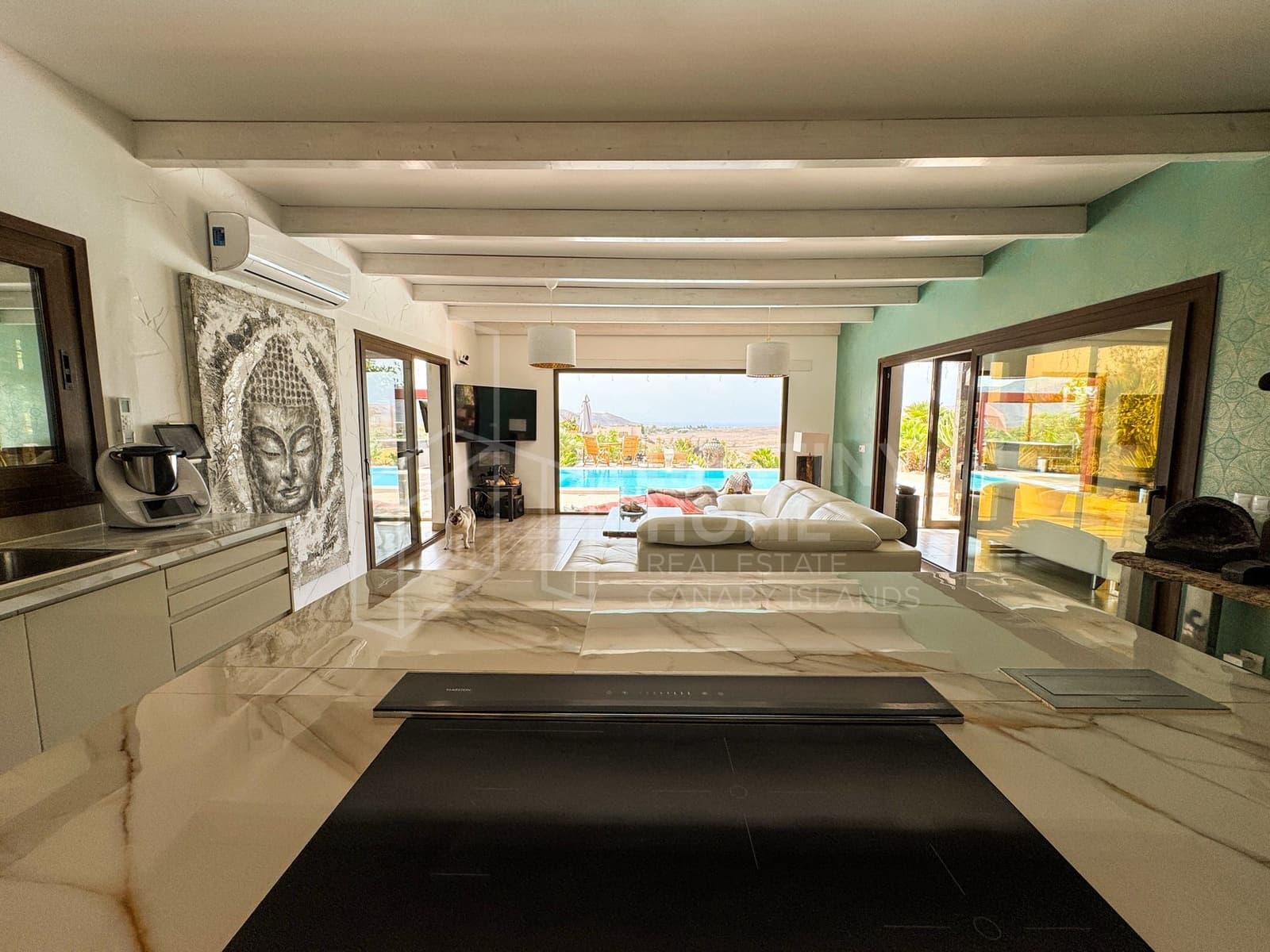 5 soverom Villa til salgs i Tarajalejo med svømmebasseng garasje - € 969 000 (Ref: 9190880)