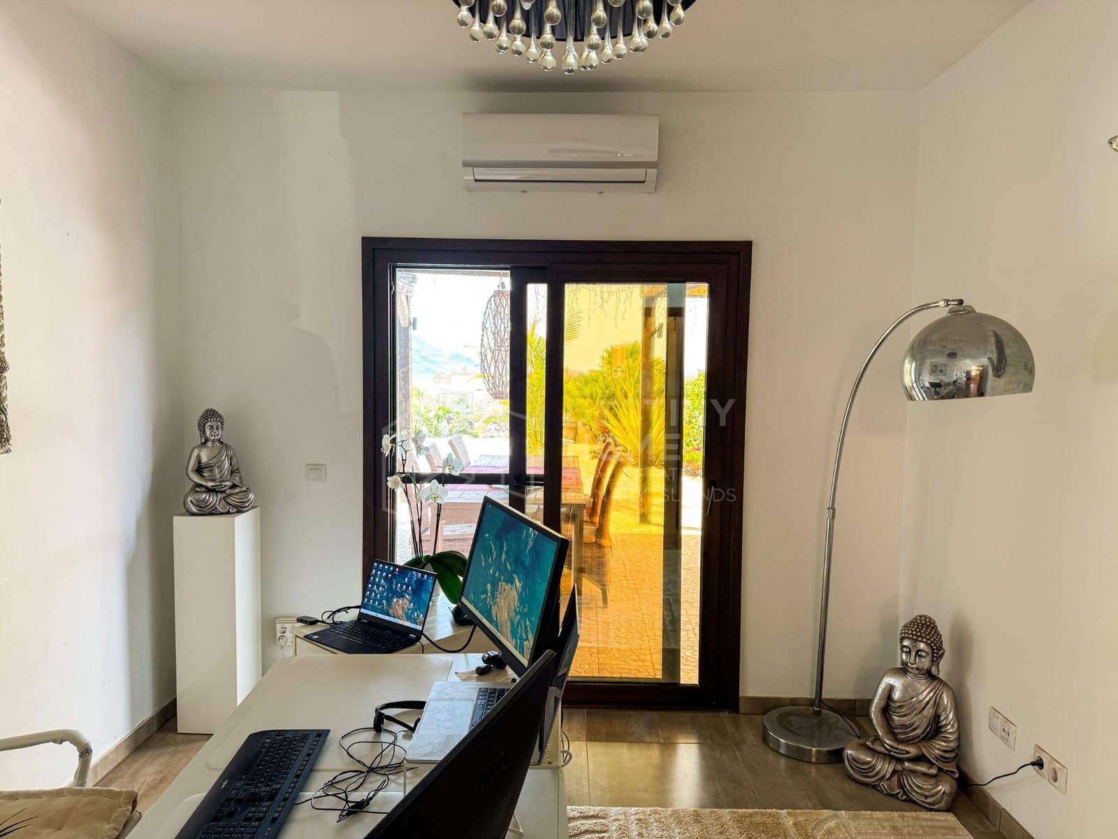 5 soverom Villa til salgs i Tarajalejo med svømmebasseng garasje - € 969 000 (Ref: 9190880)