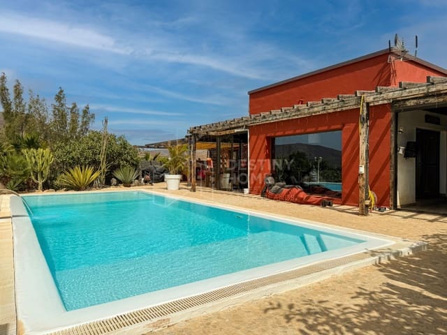 5 soveværelse Villa til salg i Tarajalejo, Tuineje med swimmingpool garage - € 969.000 (Ref: 9190880)