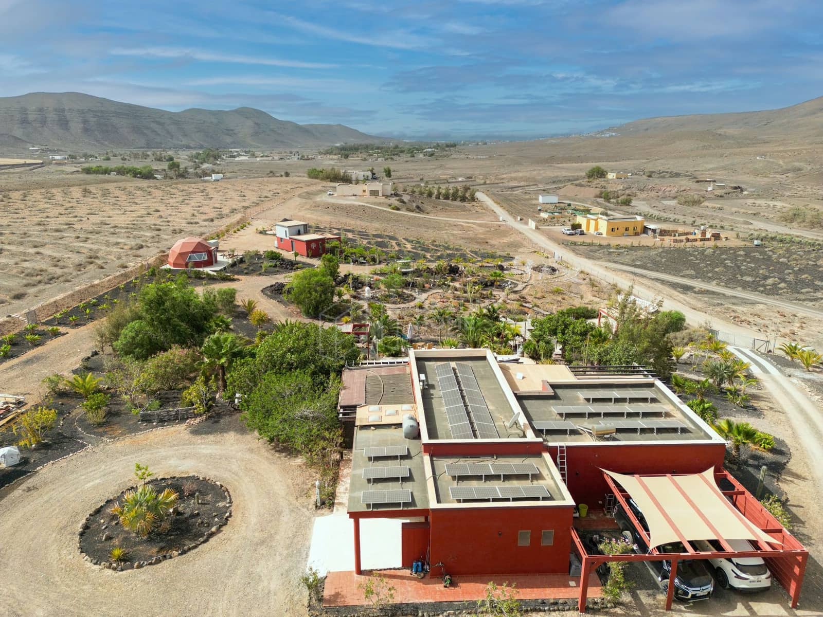 5 soverom Villa til salgs i Tarajalejo med svømmebasseng garasje - € 969 000 (Ref: 9190880)