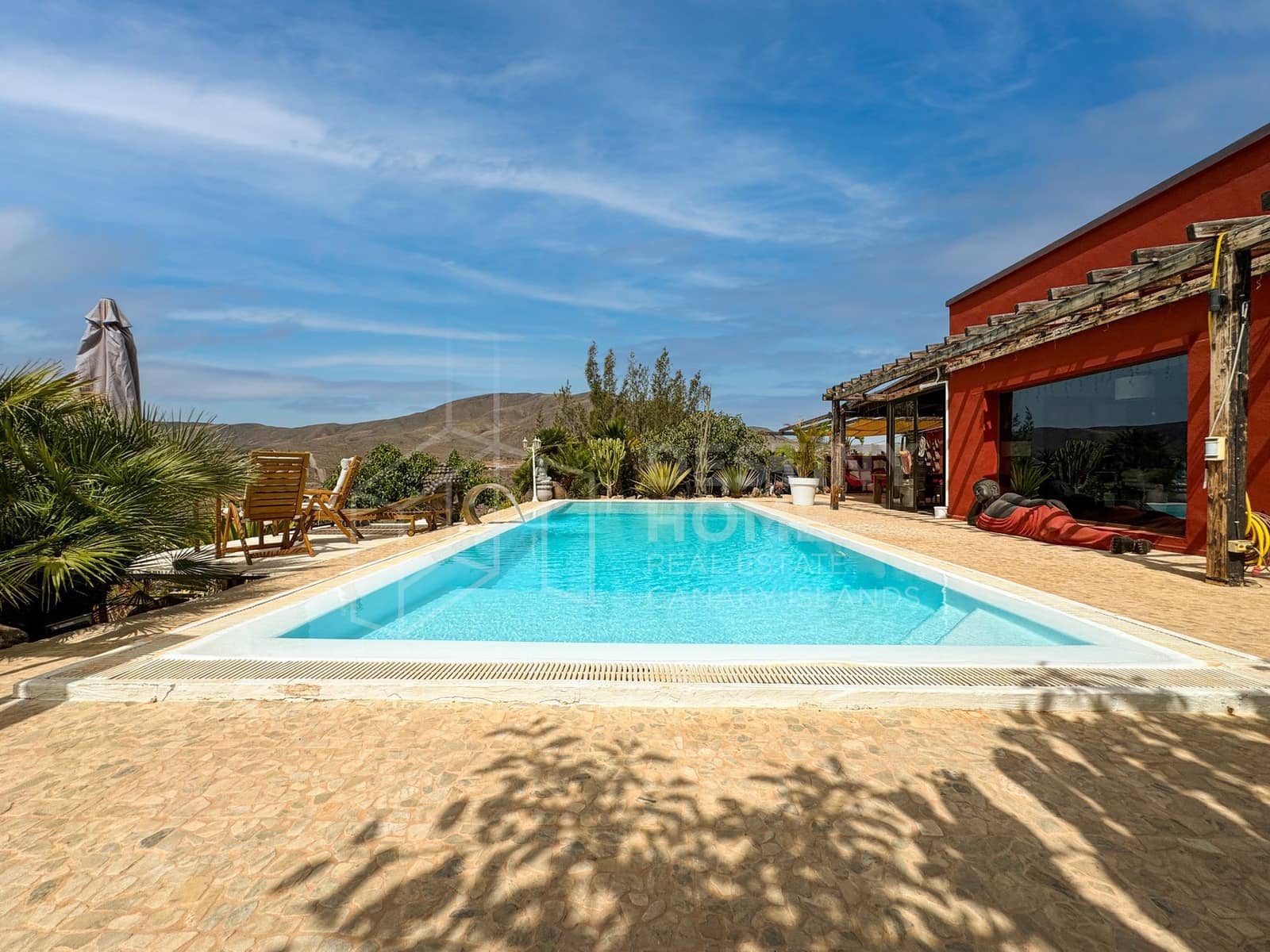 5 soverom Villa til salgs i Tarajalejo med svømmebasseng garasje - € 969 000 (Ref: 9190880)