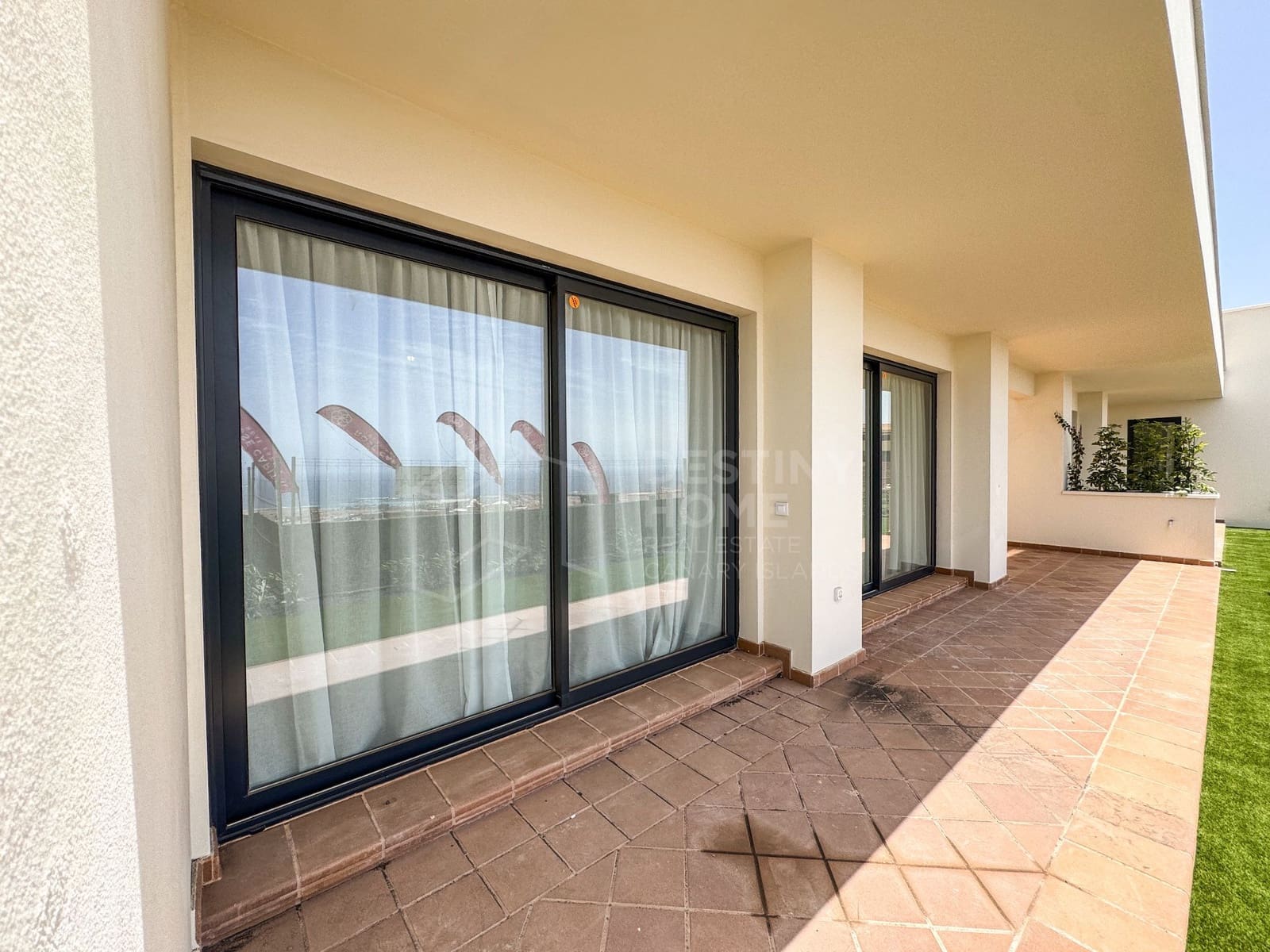 3 soverom Leilighet til salgs i Caleta de Fuste med svømmebasseng garasje - € 315 000 (Ref: 9192093)