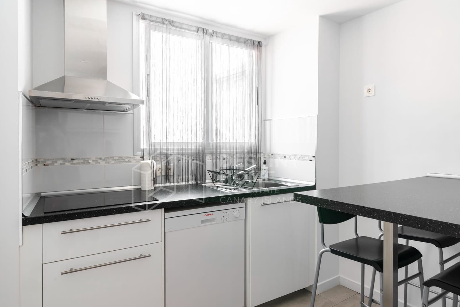 1 slaapkamer Appartement te koop in Corralejo met zwembad - € 179.000 (Ref: 9204274)