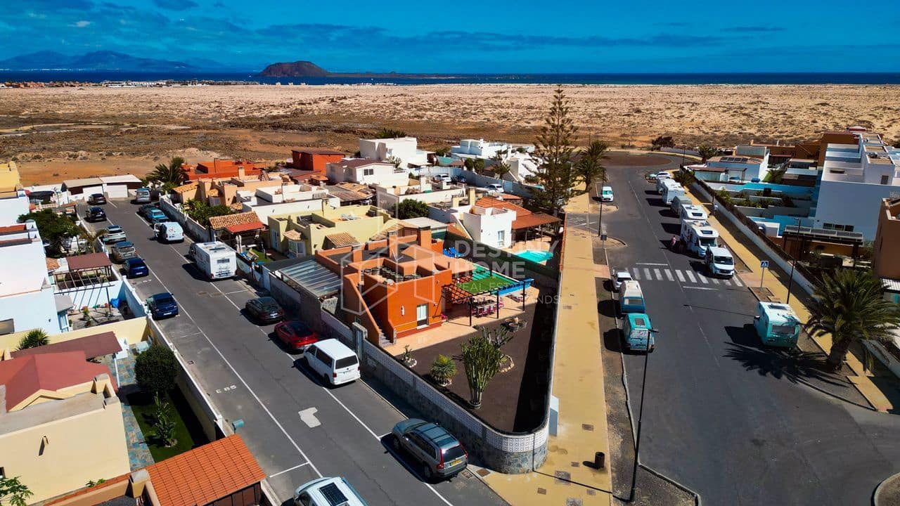 4 camera da letto Villa in vendita in Corralejo con piscina garage - 590.000 € (Rif: 9226264)