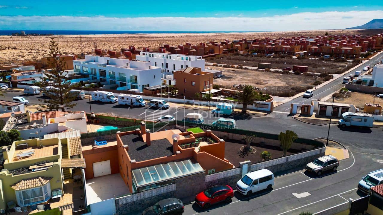 4 camera da letto Villa in vendita in Corralejo con piscina garage - 590.000 € (Rif: 9226264)