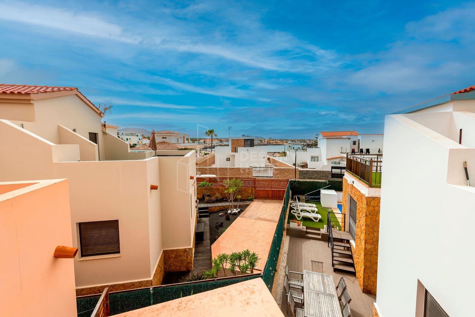 5 soveværelse Villa til salg i Corralejo med swimmingpool garage - € 980.000 (Ref: 9228300)