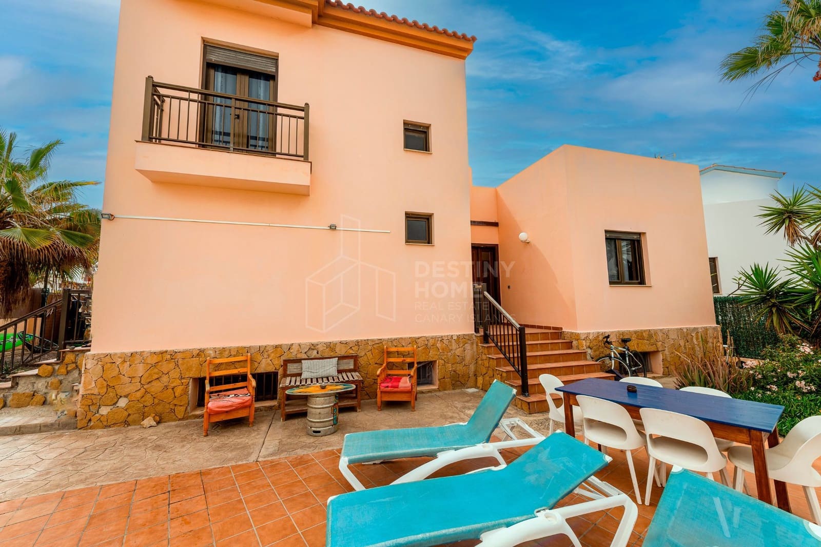 5 soveværelse Villa til salg i Corralejo med swimmingpool garage - € 980.000 (Ref: 9228300)