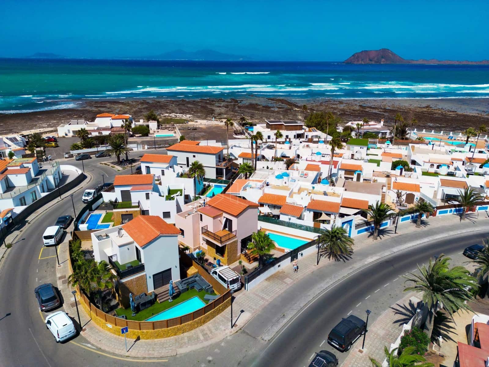 5 soveværelse Villa til salg i Corralejo med swimmingpool garage - € 980.000 (Ref: 9228300)