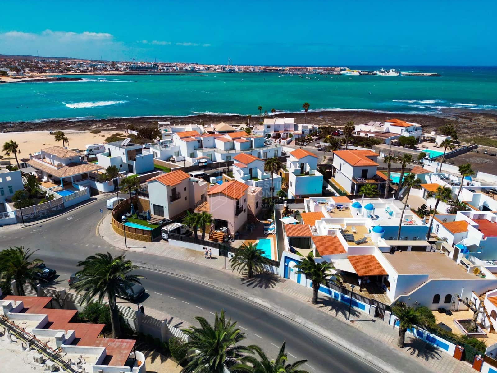 5 soveværelse Villa til salg i Corralejo med swimmingpool garage - € 980.000 (Ref: 9228300)