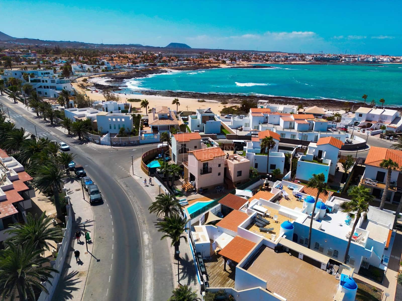 5 soveværelse Villa til salg i Corralejo med swimmingpool garage - € 980.000 (Ref: 9228300)